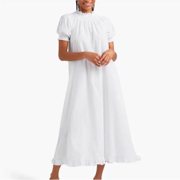Hill House Dresses & Skirts - NWT hill house The Eyelet Caroline Nap
Dress - White Eyelet
White Eyelet Sz S